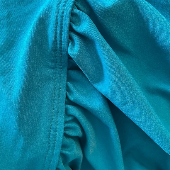 Speedo Enduarnace + shirred turquoise one piece swimsuit. Size 10 - Picture 10 of 10